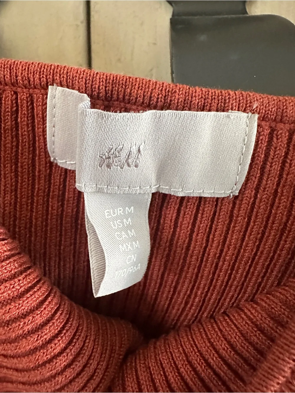 H&M Ribbed Knit Tank Top Medium Rust Terracotta Square Neck Sleeveless - Picture 2 of 5